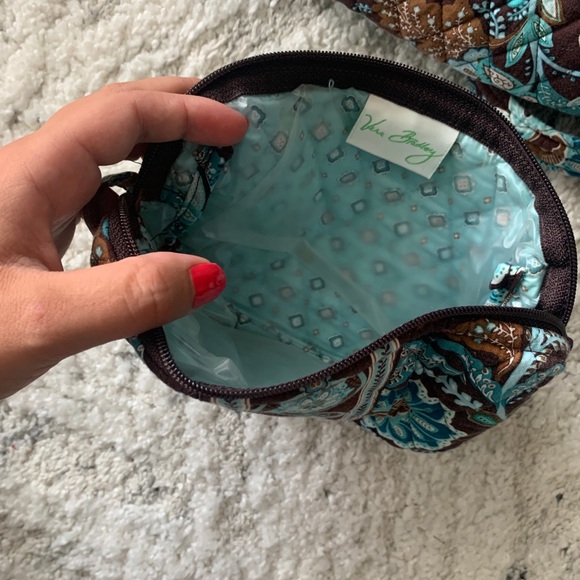 VERA BRADLEY SET - Picture 3 of 7